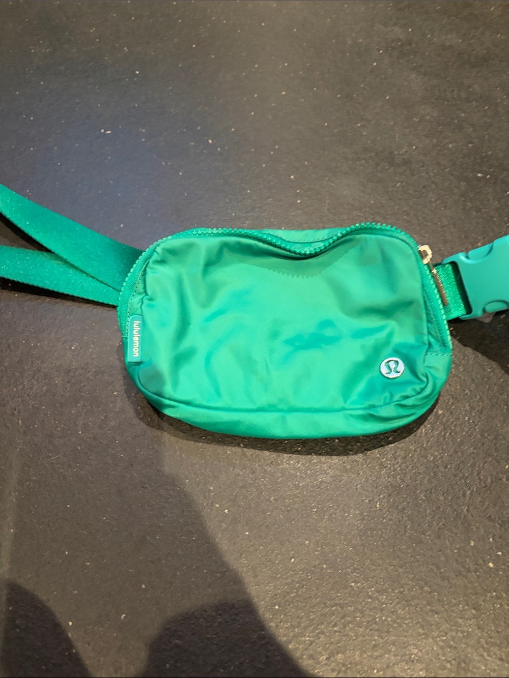 lululemon athletica Emerald Green Belt Bag